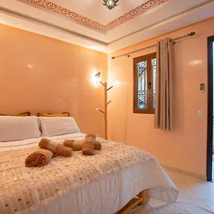 Private 3ch Salon, Terrasse Avec Jacuzzi , A Jemaa El Fna Hébergement de vacances